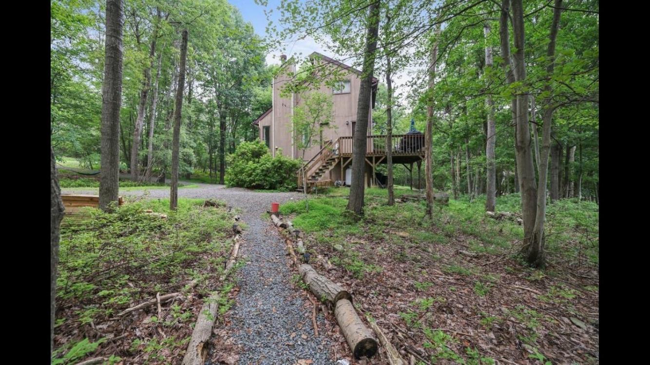 Ferienhaus Weekend At Bernie's Ii! *pet-friendly* *jacuzzi Tub* *pool Table* Long Pond