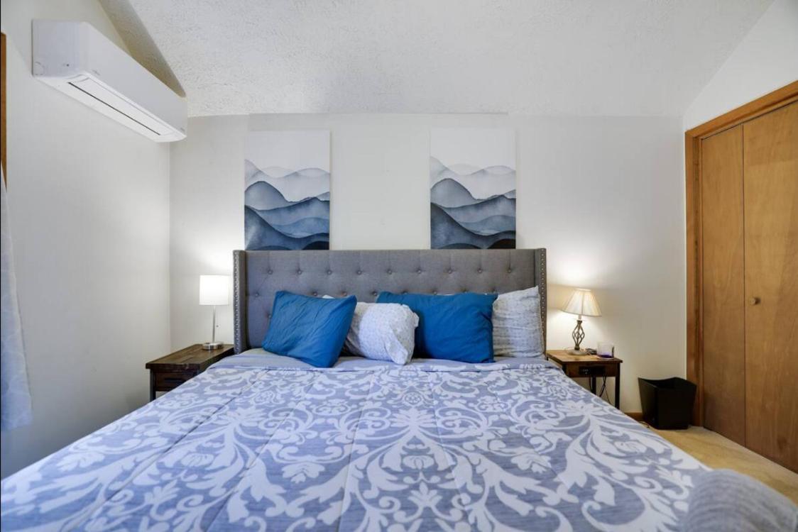 Weekend At Bernie's Ii! *pet-friendly* *jacuzzi Tub* *pool Table* Сasa de vacaciones
