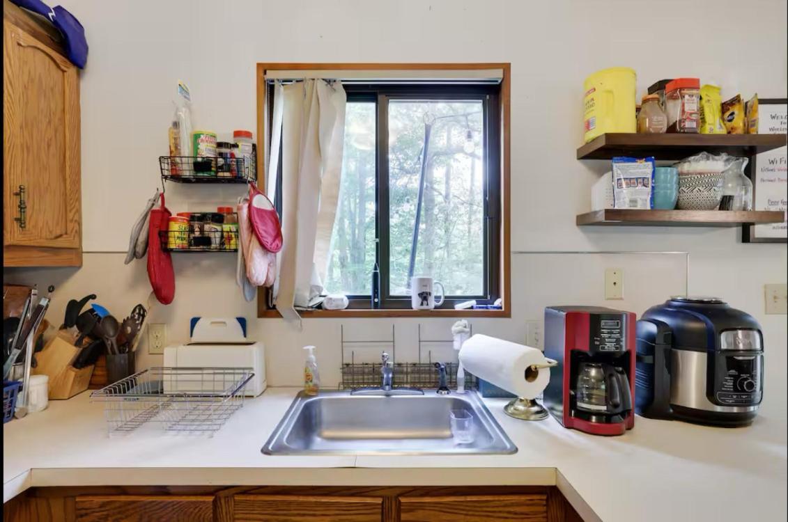 Weekend At Bernie's Ii! *pet-friendly* *jacuzzi Tub* *pool Table* Сasa de vacaciones *